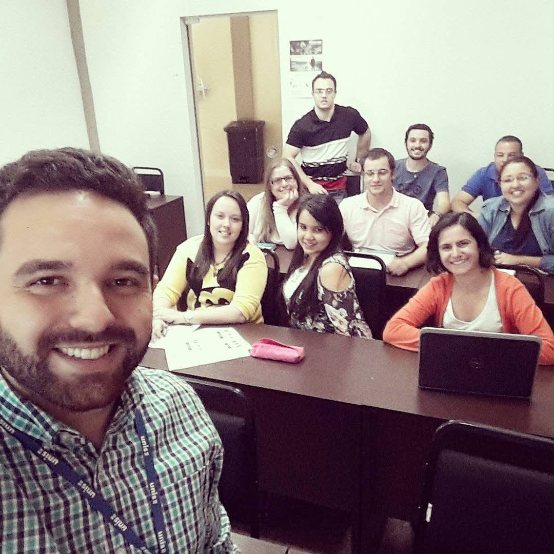 Erick Costa com a turma do MBA em Gestão Estratégica — 2013